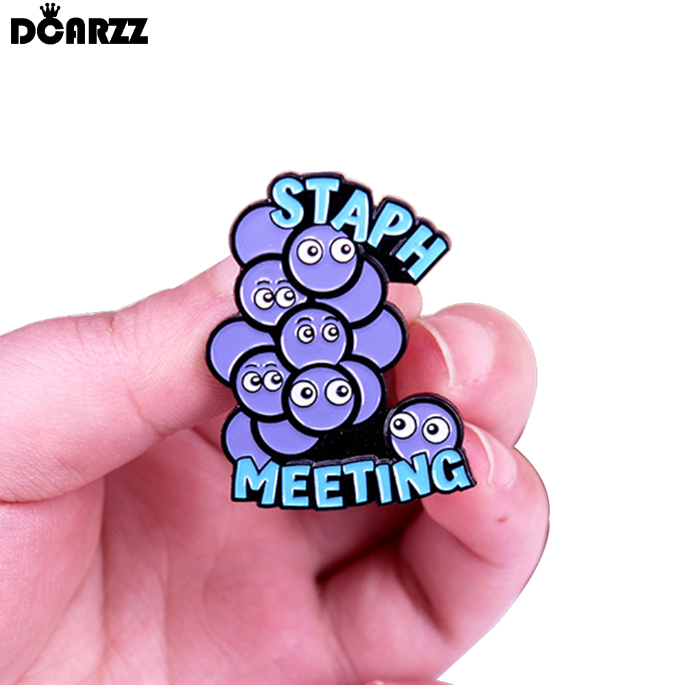 Medical Lab Gifts - DCARZZ 생물학 포도상 구균 에나멜 핀
